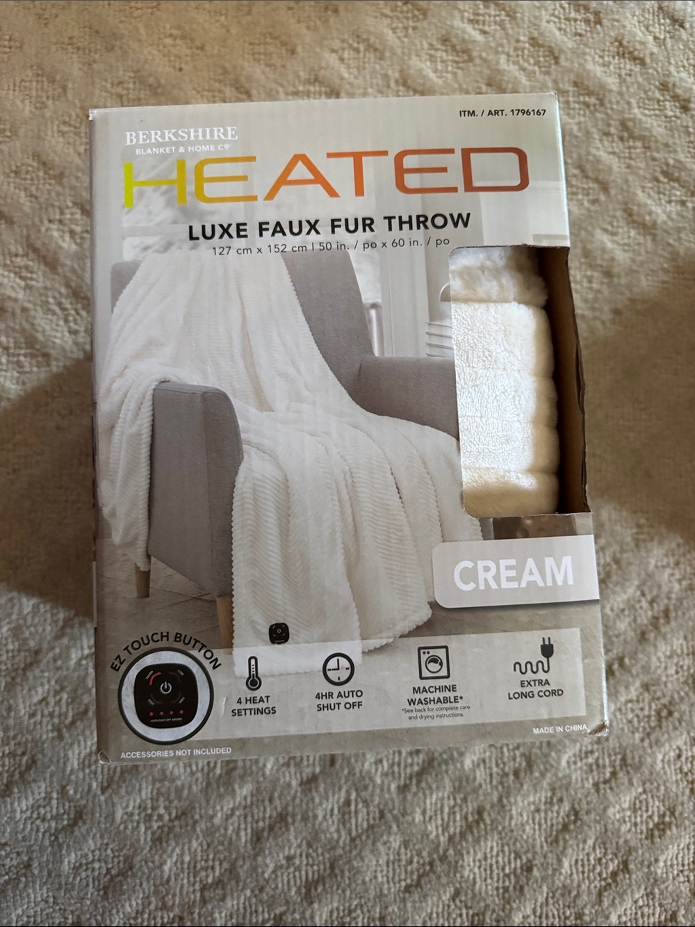 Berkshire Luxe Faux Fur Heated Throw - Cream
